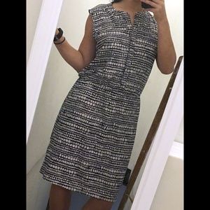 Black & White Dress with Pockets!